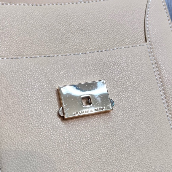 Charles & Keith Yellow Butter Cream Silver Chain Messenger Bag Crossbody Purse - Picture 11 of 15